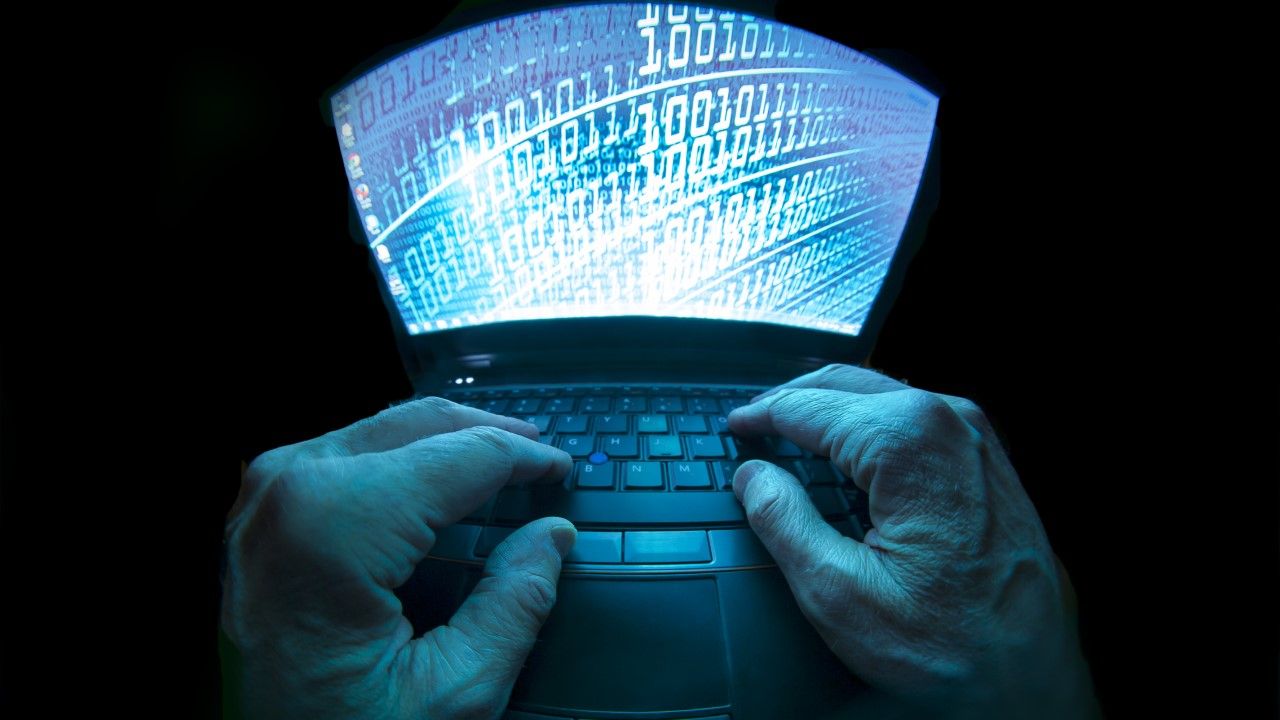 Powiązana z Rosją grupa hakerów włamała się do systemów ok. 200 firm (fot. Bill Hinton / Contributor / Getty Images) Powiązana z Rosją grupa hakerów włamała się do systemów ok. 200 firm (fot. Bill Hinton / Contributor / Getty Images)