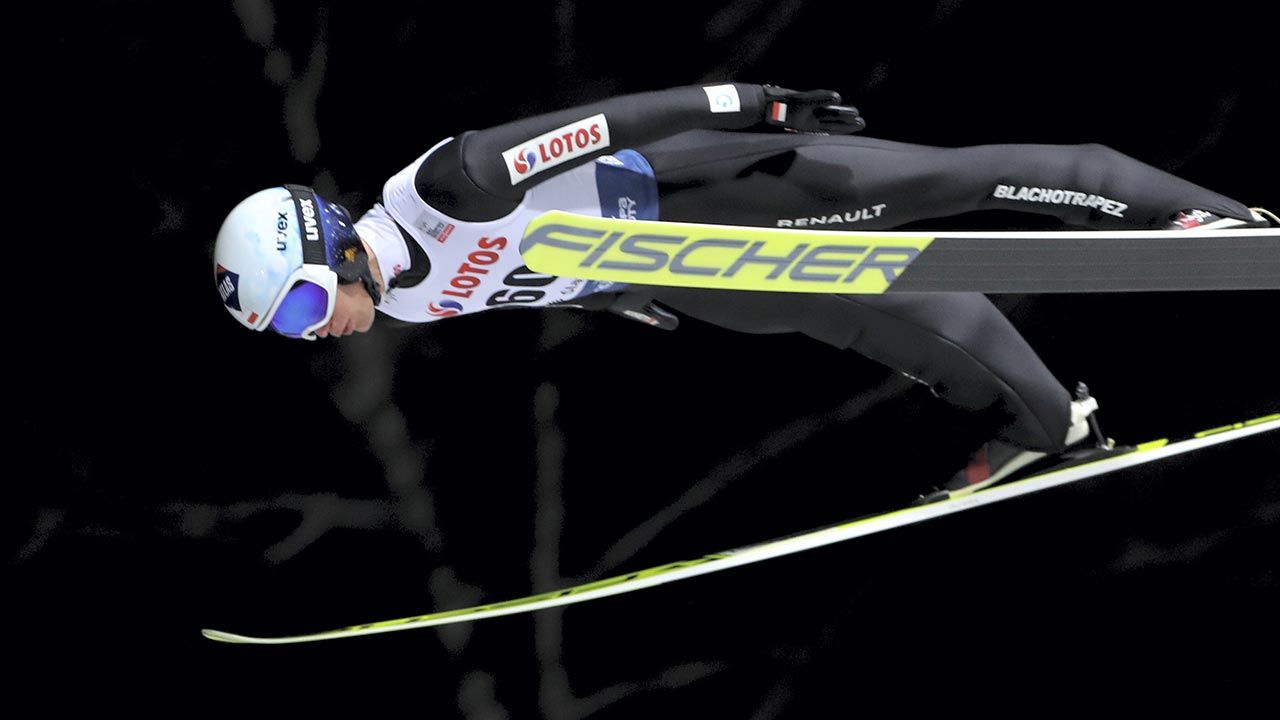 Stoch, trzykrotny mistrz olimpijski, skoczył zdecydowanie najdalej (fot. PAP/Grzegorz Momot) Stoch, trzykrotny mistrz olimpijski, skoczył zdecydowanie najdalej (fot. PAP/Grzegorz Momot)