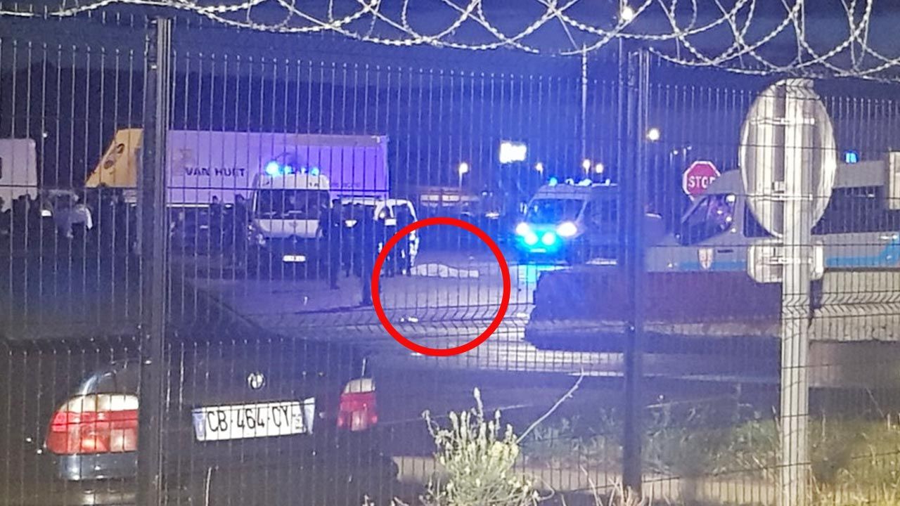 Według wstępnych ustaleń młoda kobieta spadła z ciężarówki (fot. Twoje Info) Według wstępnych ustaleń młoda kobieta spadła z ciężarówki (fot. Twoje Info)