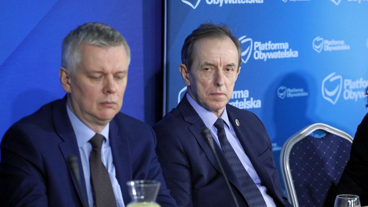 Tomasz Siemoniak i Tomasz Grodzki (fot. PAP/Paweł Supernak)