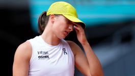 Iga Świątek (fot. Getty Images) Iga Świątek poniosła dotkliwą porażkę w meczu WTA Finals 2025 z Jeleną Rybakiną i powtórzyła osiągnięcie Flavii Pennetty z 2013 roku (fot. Getty Images)