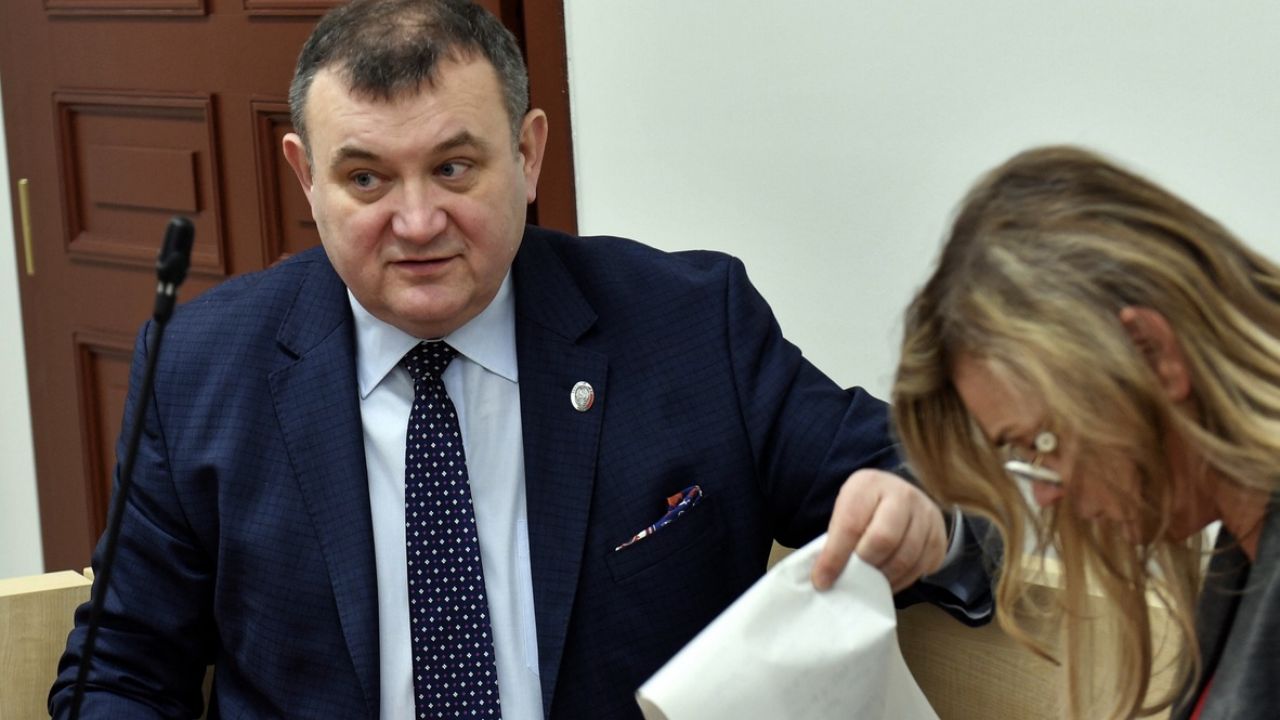 Gawłowski jest oskarżony o siedem przestępstw (fot. arch.PAP/Marcin Bielecki) Gawłowski jest oskarżony o siedem przestępstw (fot. arch.PAP/Marcin Bielecki)