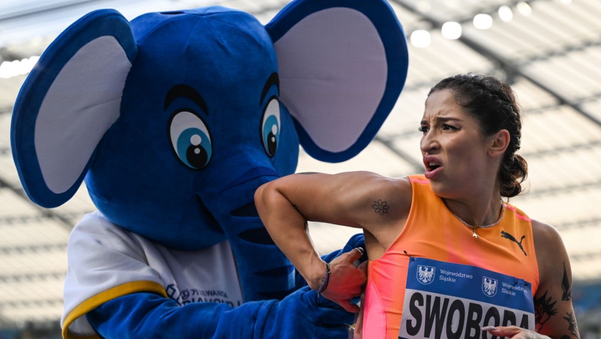 Ewa Swoboda zaprezentuje się na mityngu w Toruniu (fot. Getty).