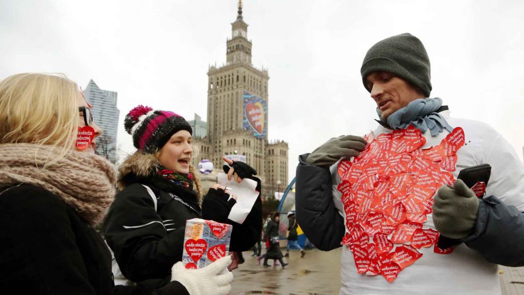 Nabór wolontariuszy do 33. finału Wielkiej Orkiestry Świątecznej Pomocy wciąż trwa. Fot. Tomasz Gzell/ PAP