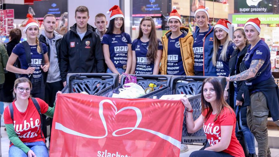 Busy Do Piotrkowa Z Bełchatowa Zespoły z Piotrkowa Tryb. i Bełchatowa przygotowały „Szlachetną Paczkę”