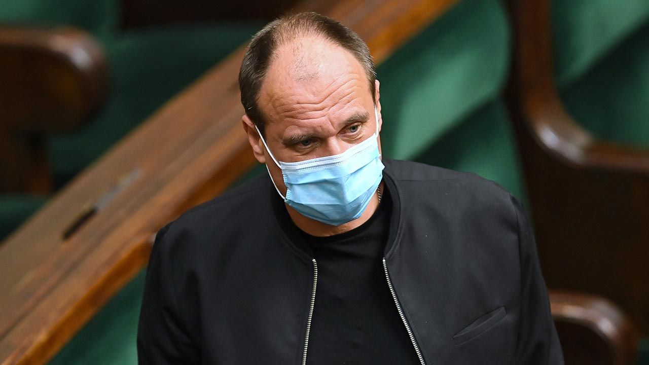 Kukiz'15 chce także szukać poparcia PiS (fot. PAP/Radek Pietruszka) Kukiz'15 chce także szukać poparcia PiS (fot. PAP/Radek Pietruszka)
