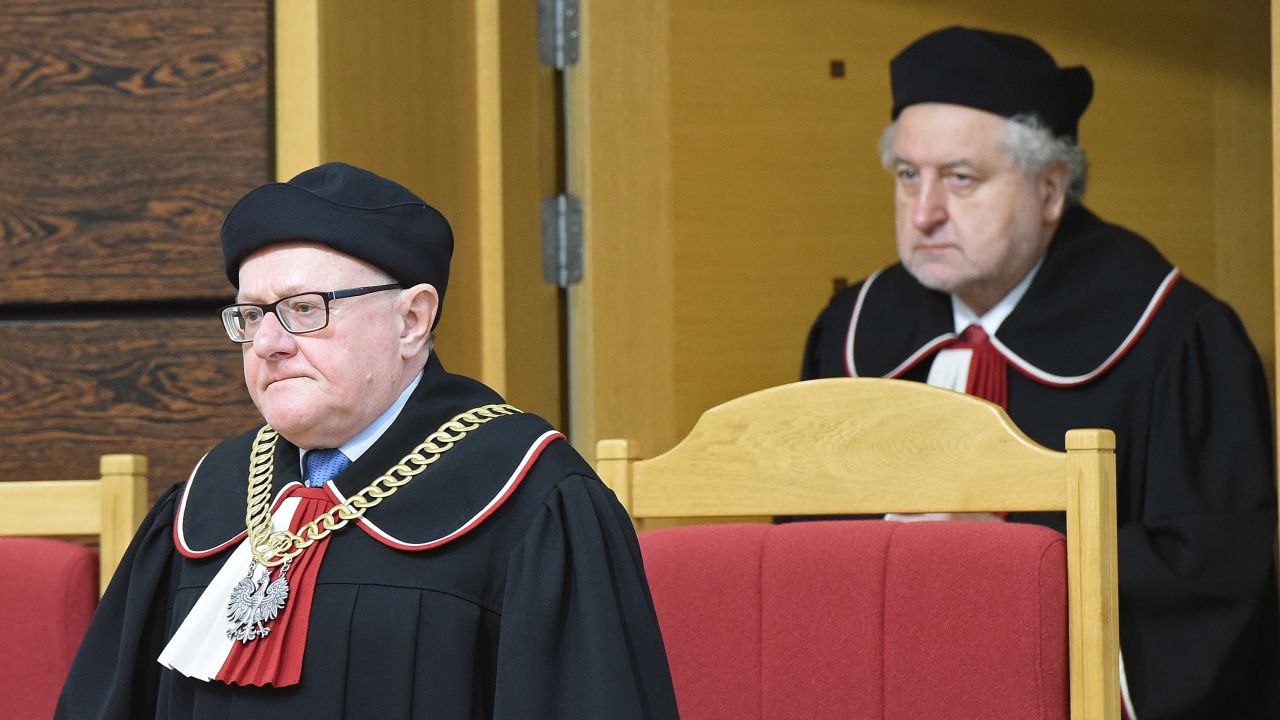 Sędziowie Stanisław Biernat i Andrzej Rzepliński (fot. arch. PAP/Radek Pietruszka) Sędziowie Stanisław Biernat i Andrzej Rzepliński (fot. arch. PAP/Radek Pietruszka)