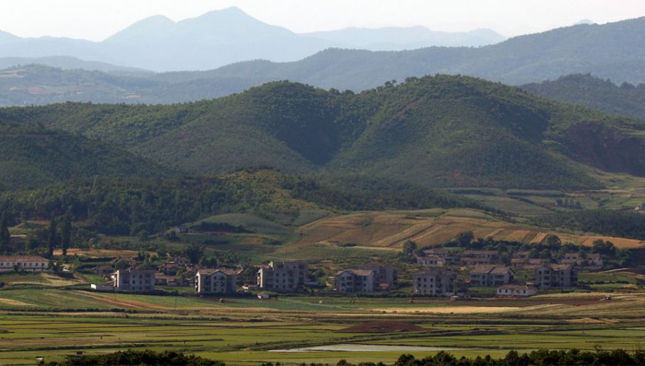 Życie w Korei Północnej jest bardzo ciężkie (fot. PAP/EPA/JEON HEON-KYUN)