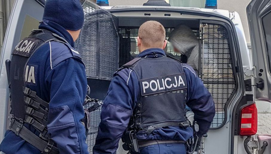17-latek z 15-latkiem jest nielegalny