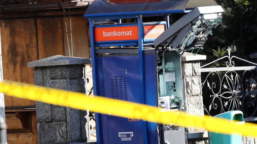 4 gangsterów wysadzało i okradało bankomaty. Prokuratura skierowała do sądu akt oskarżenia (fot. zdjęcie ilustracyjne/PAP/Grzegorz Momot)