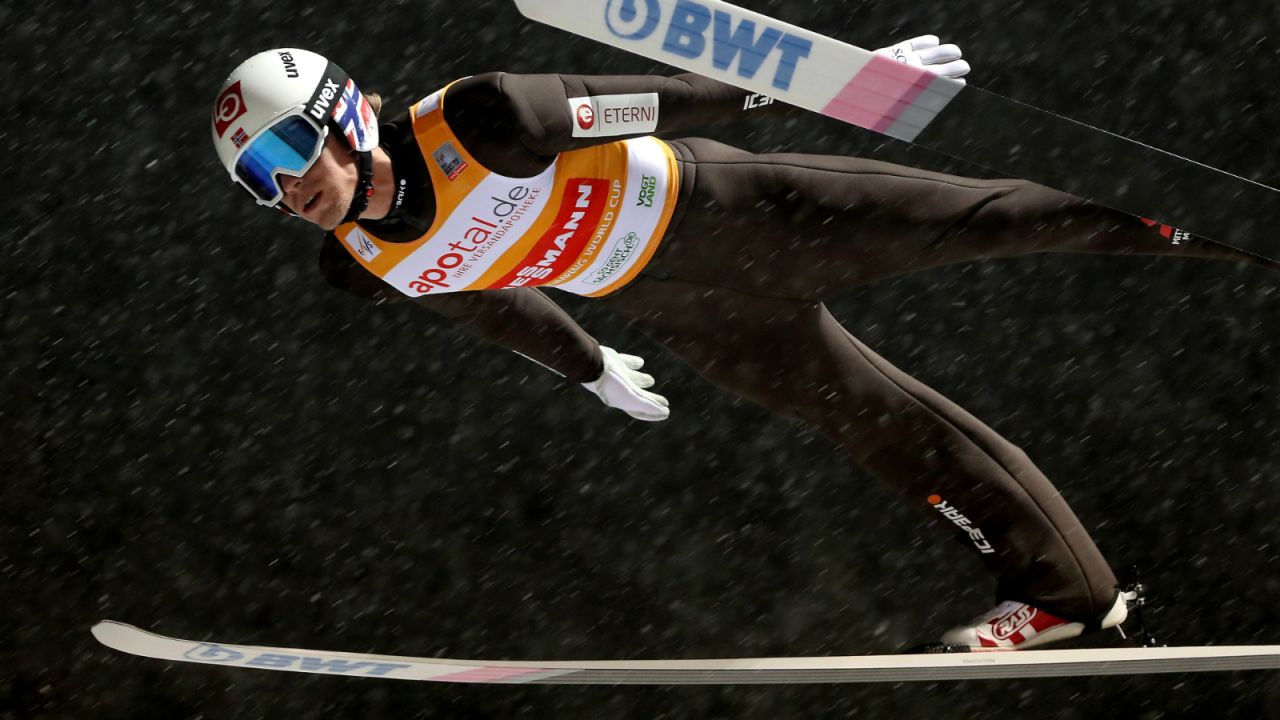 Daniel Andre Tande nie pojawi się w sobotnim konkursie drużynowym w Klingenthal (fot. PAP/EPA)