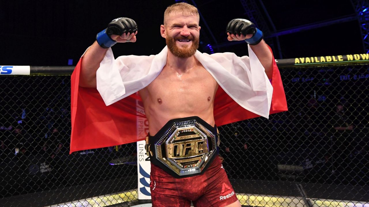 Jan Błachowicz mistrzem UFC! Na gali UFC 253 pokonał Dominicka Reyesa! (sport.tvp.pl)
