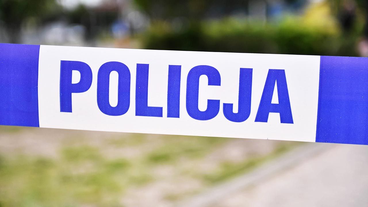 Nie jest znana tożsamość mężczyzny (fot. PAP/Marcin Gadomski) Nie jest znana tożsamość mężczyzny (fot. PAP/Marcin Gadomski)
