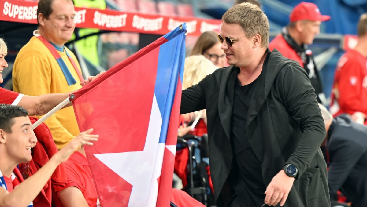 Jarosław Królewski wściekły na arbitra Łukasza Karskiego. "Absolutna  kompromitacja sędziów" | TVP SPORT