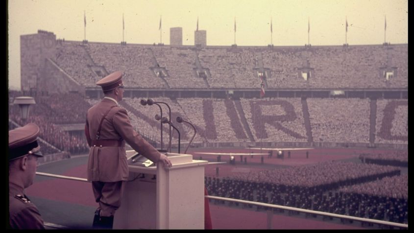 Adolf Hitler na Olympiastadion (fot. Getty Images)