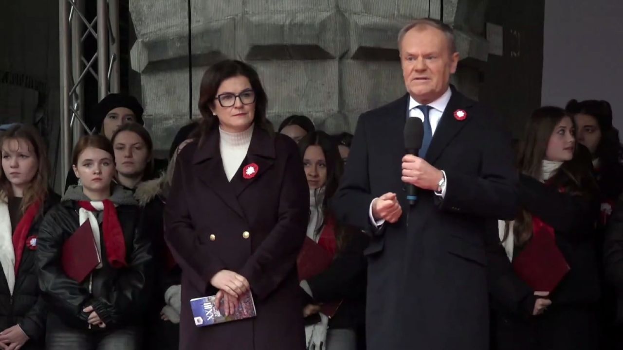 Premier Tusk: 11 listopada to święto radości od Bałtyku do Tatr