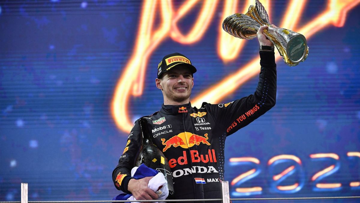 Oficjalnie: protesty Mercedesa odrzucone. Max Verstappen mistrzem F1  (sport.tvp.pl)