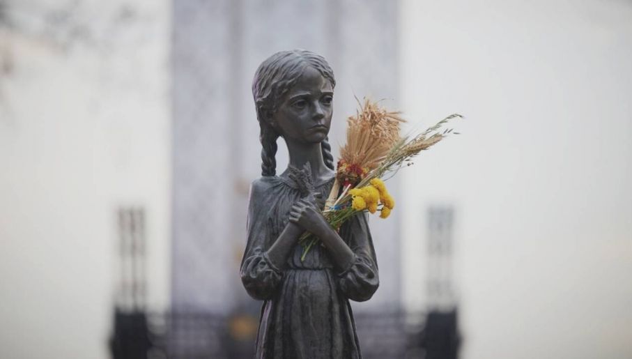 Hołodomor kosztował życie milionów Ukraińców (fot. Ukrainian Presidency / Handout/Anadolu Agency via Getty Images)