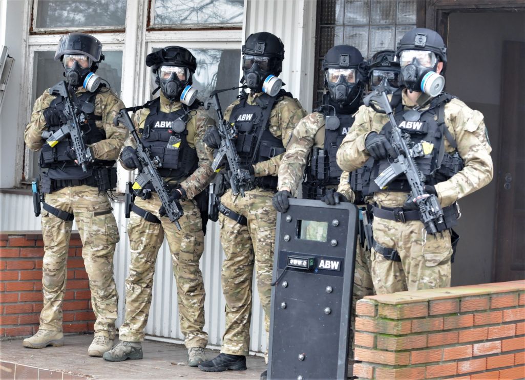 Працаўнікі польскага Агенцтва ўнутранай бяспекі (ABW). (Фота: gov.pl)