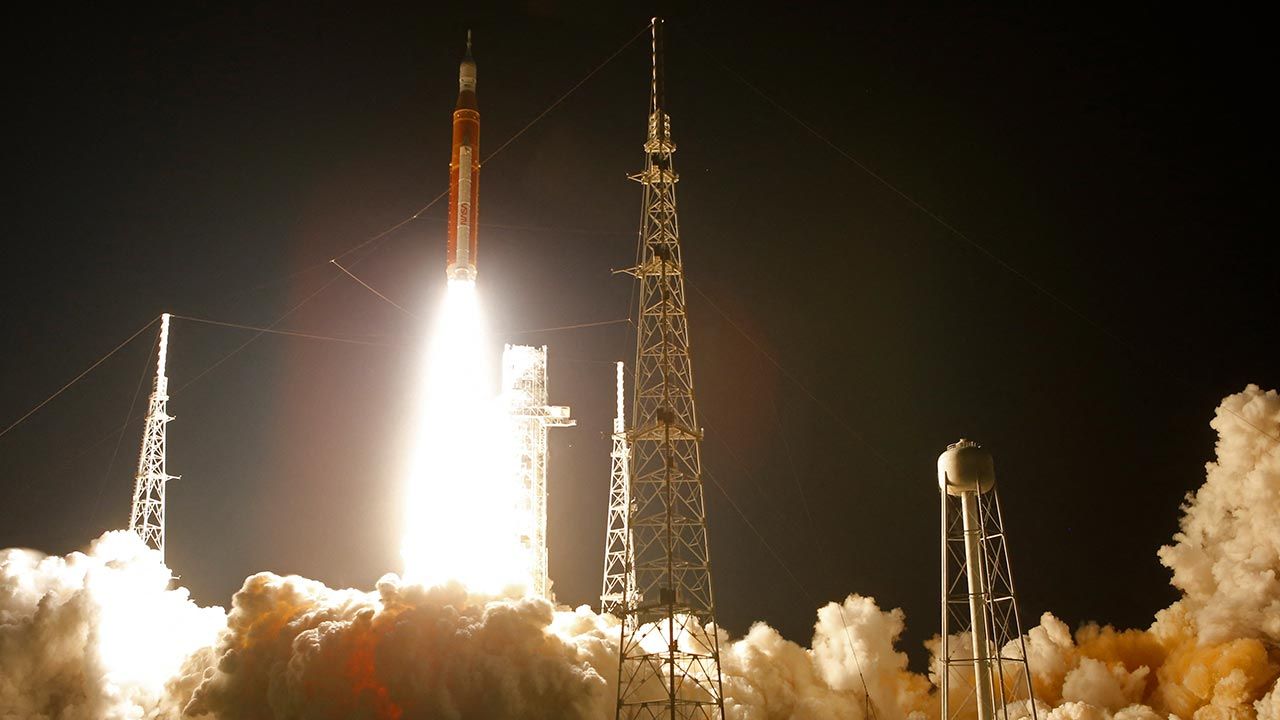 Rakieta SLS to najpotężniejszy zbudowany dotąd pojazd kosmiczny (fot. JOE SKIPPER / Reuters / Forum) Rakieta SLS to najpotężniejszy zbudowany dotąd pojazd kosmiczny (fot. JOE SKIPPER / Reuters / Forum)