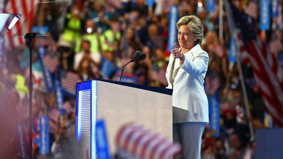 Po konwencji Demokratów H.Clinton wyprzedza D.Trumpa o 7 ...