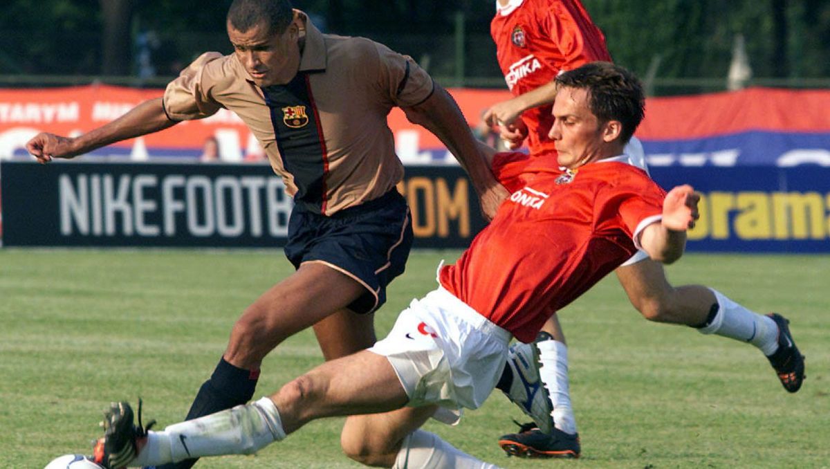 Eliminacje Ligi Mistrzow 2001 02 Wisla Krakow Fc Barcelona Video Stream Gdzie Obejrzec Gole Sklady Sport Tvp Pl